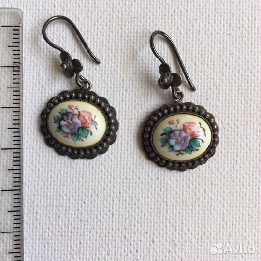 Кулон и серьги с финифтью времен СССР