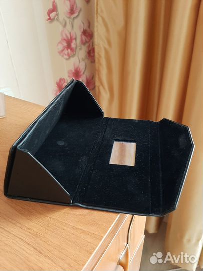 Шкатулка для украшений