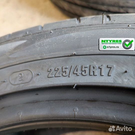 Viatti Strada 2 (V-134) 225/45 R17 94W