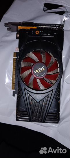 Видеокарта zotac nvidia geforce gtx550 ti 1GB