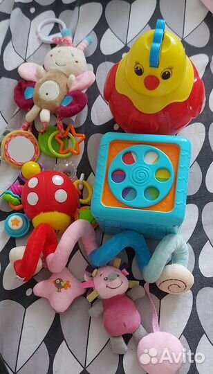 Детские развивающие игрушки пакетом