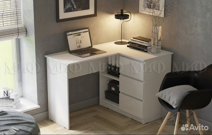 Угловой стол 