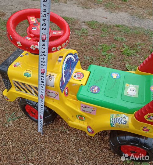 Машинка каталка толокар