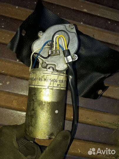 Мотор трапеции стеклоочистителя шеви нива