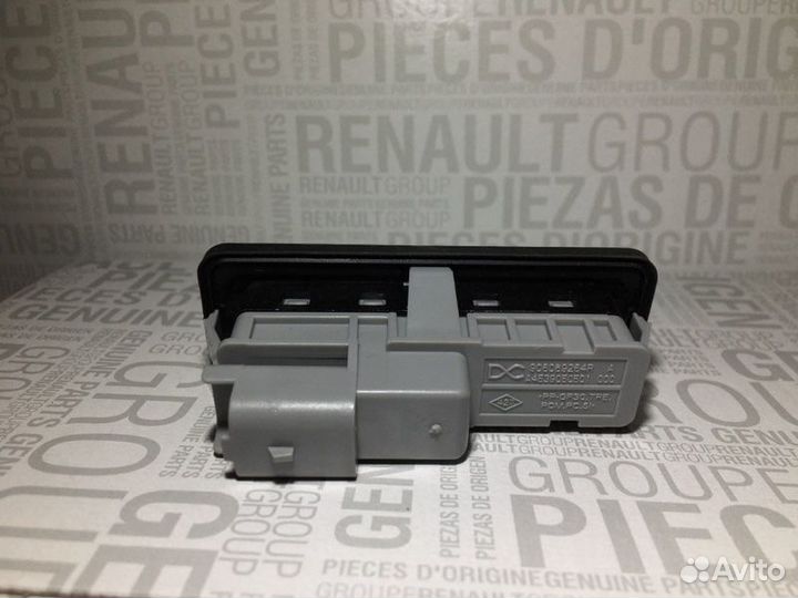 Кнопка открывания багажника Renault Duster 2