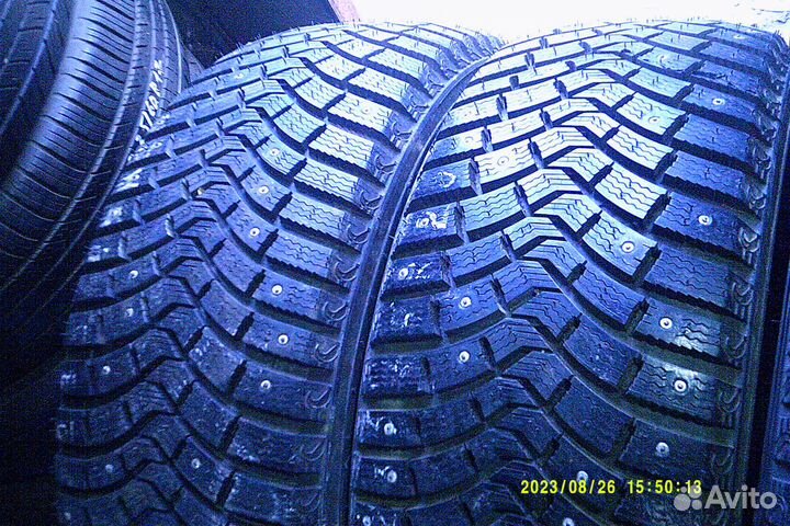 Michelin X-Ice North 235/45 R20 100B