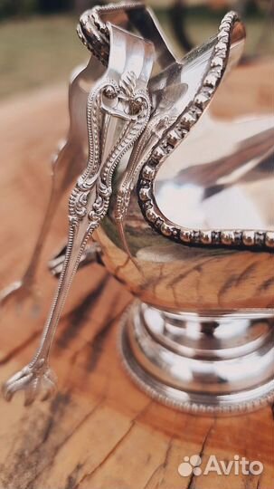 Серебряные щипцы для сахара