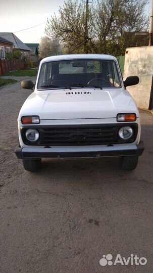LADA 4x4 (Нива) 1.7 МТ, 2011, 177 000 км