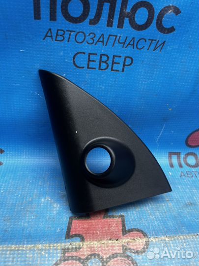 Крышка зеркала внутренняя левая Hyundai Solaris 2