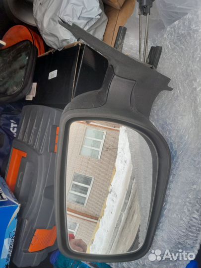 Зеркала на гранту