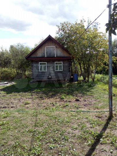 Дача 20 м² на участке 10 сот.