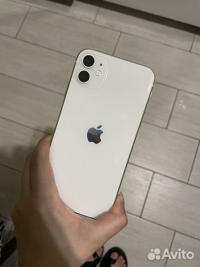 Мобильные телефоны бу iPhone 11 64 гб