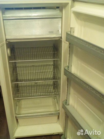 Холодильник 