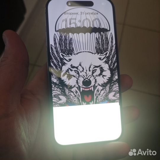 Дисплей на iPhone 14 pro