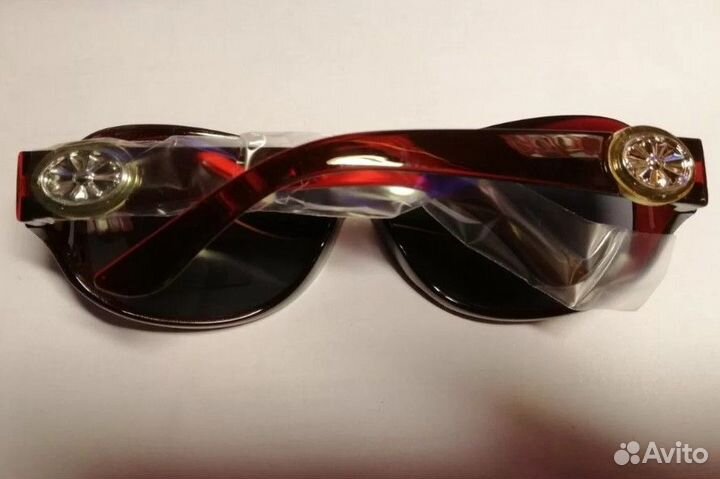 Очки женские солнцезащитные Yves Rocher, Франция