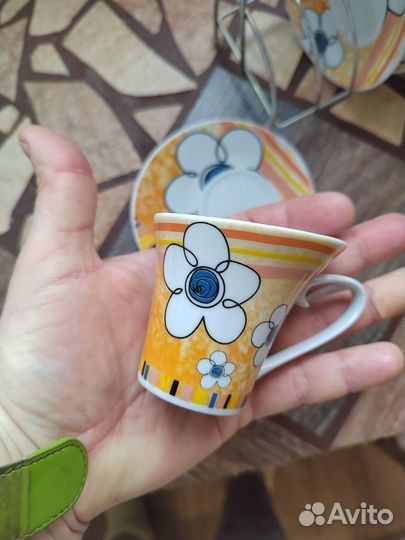 Кофейный сервиз на подставке. Неполный