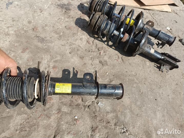 Задняя правая стойка Chevrolet Lacetti