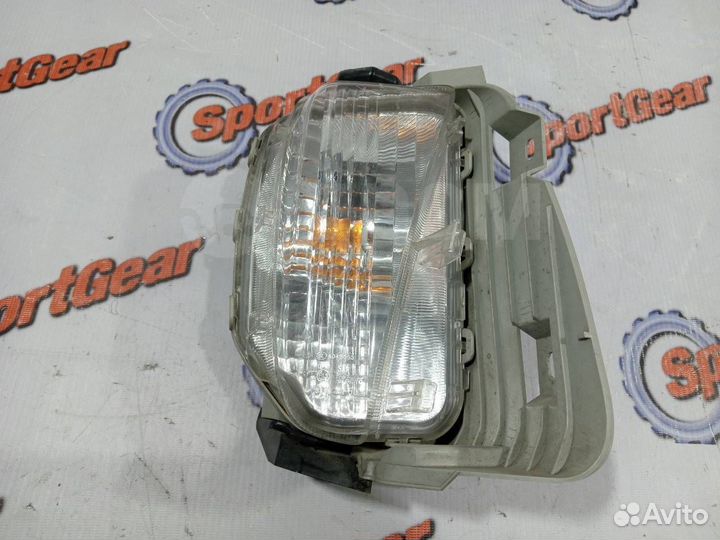 Поворотник правый Toyota Prius ZVW30 2zrfxe №185