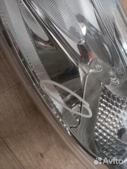 Фара левая Nissan Juke F15 2010