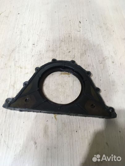 Крышка коленвала задняя BMW 7 Е65 N62 4.4