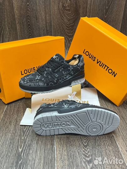 Крассовки мужские Louis Vuitton (40-44)