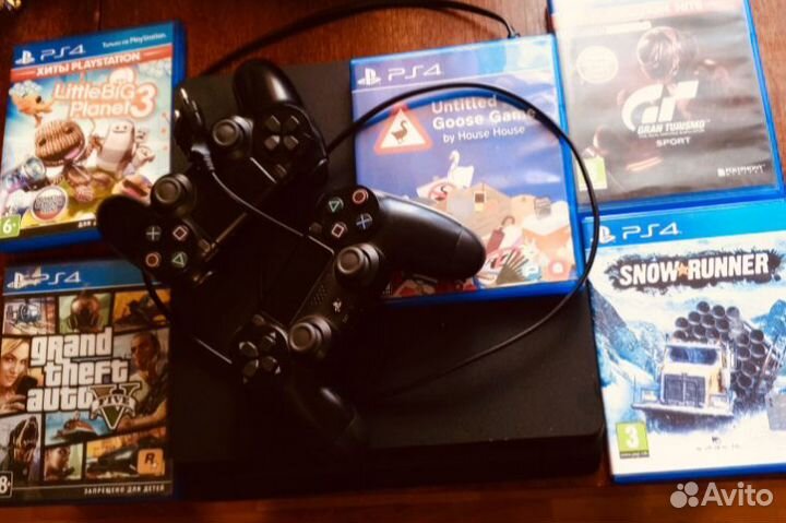 Sony PS4,1TB 2 джойстика, 5 игр, цена 22 тыс