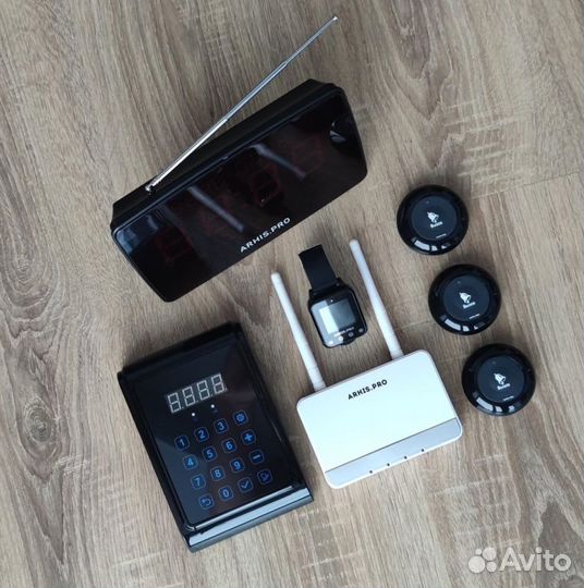 Кнопка вызова официанта,часы, табло, пульт, репите