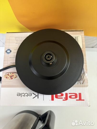 Чайник Tefal BI520D10