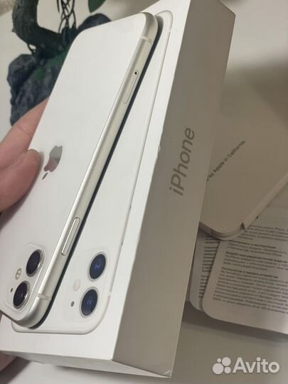 iPhone 11, 128 ГБ