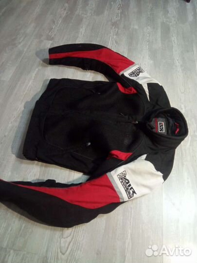 Мото куртка