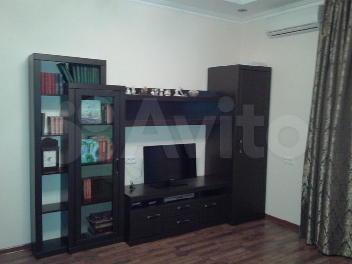 Комната 18 м² в 6-к., 1/2 эт.