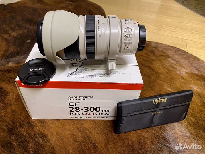 Объектив Canon EF 28-300mm