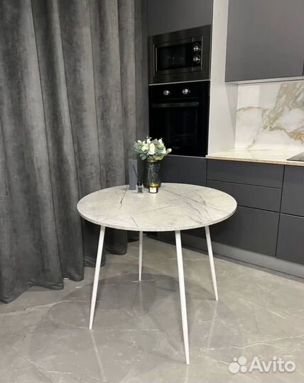 Стол обеденный круглый