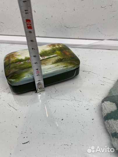 Деревянная шкатулка