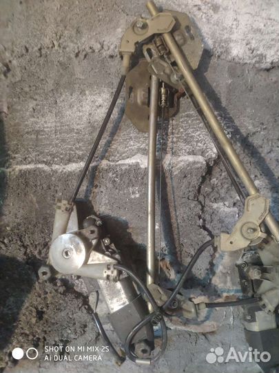 Электрический стеклоподъемник