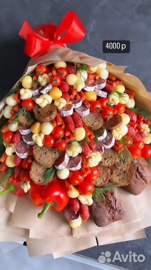 Съедобный букет мужчине из раков колбасный