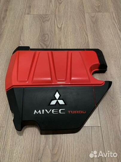 Декоративная крышка двигателя Lancer X 1003A174