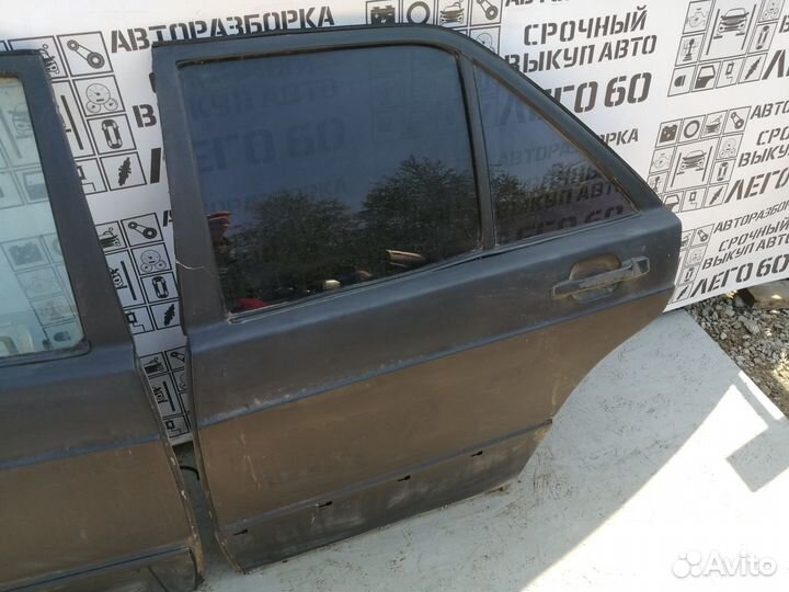 Дверь задняя для Mercedes Benz W190