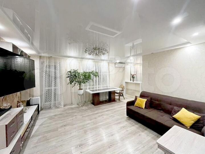 2-к. квартира, 87 м², 5/16 эт.