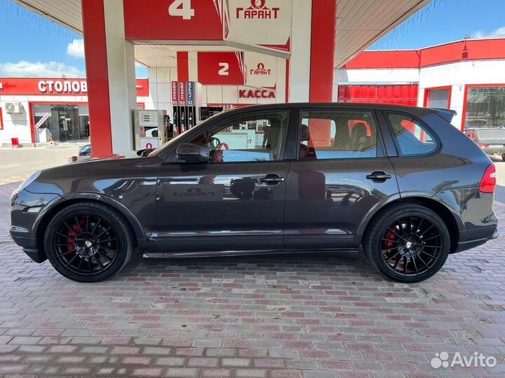 Porsche Cayenne Turbo S, 2008