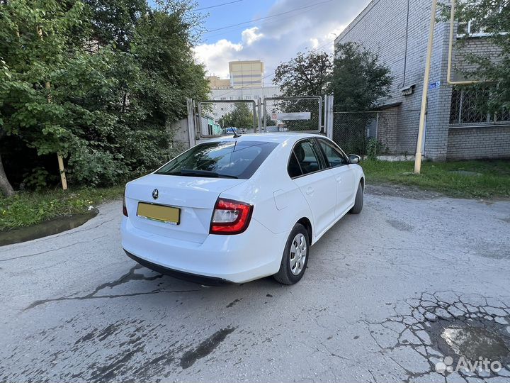 Skoda Rapid 1.6 МТ, 2019, 138 000 км