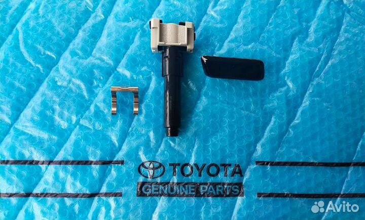 Форсунка омывателя Lc 200 правая в сборе 15-21