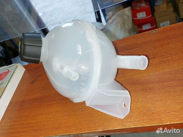 Расширительный бачок 217104354R Рено Логан 2