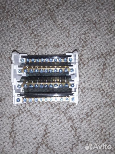 Автоматические выключатели и лампочки feron