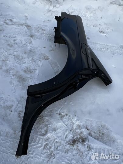 Заднее крыло BMW E38