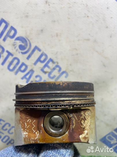 Шатун Renault Megane 2 седан 1.6 K4M812 2006