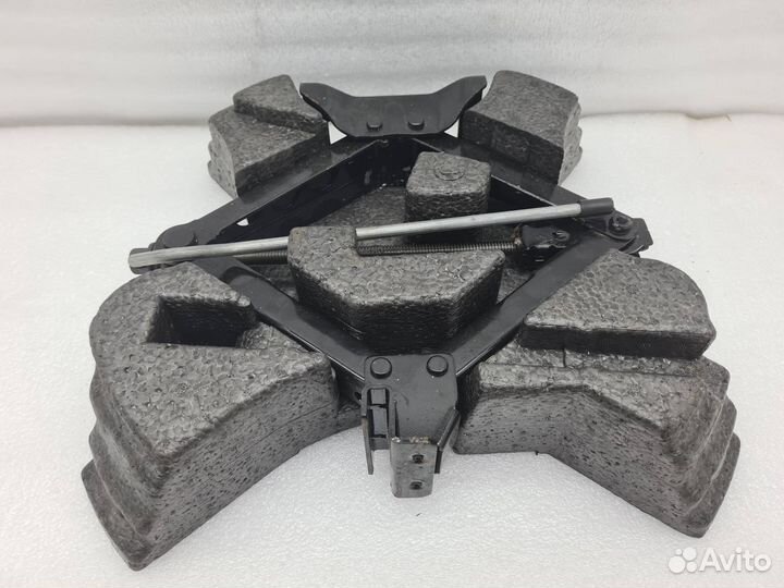 Ящик под инструменты / набор инструментов Ford