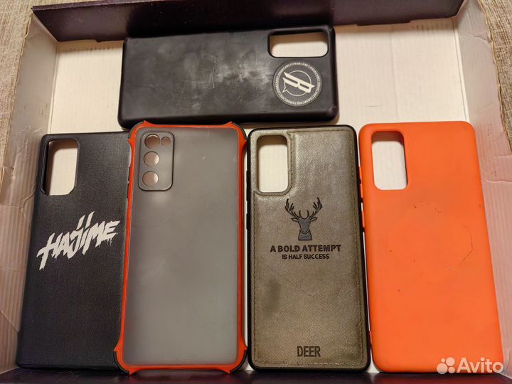 Чехлы на смартфоны