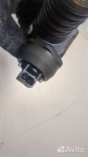 Форсунка топливная Volkswagen Touareg, 2004