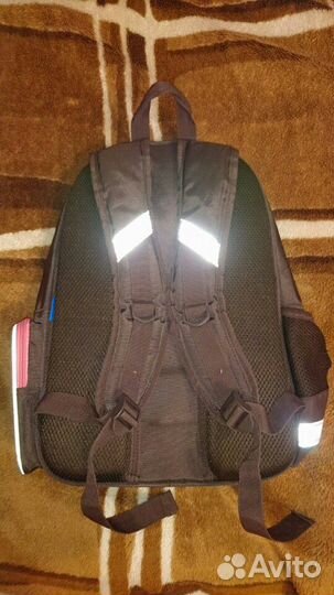 Рюкзак школьный